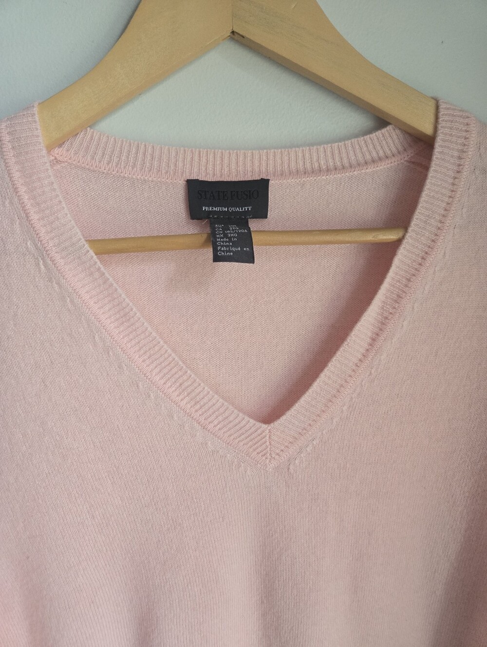 STATE FUSIO Prenium Quality Pink V-Neck Merino Wool & Cashmere Knit Sweater - Picture 3 of 10
